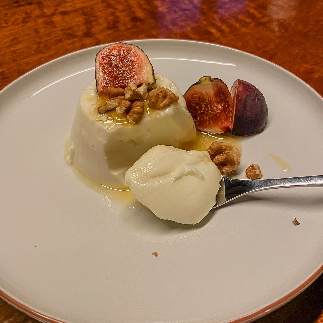Greek yoghurt panna cotta 