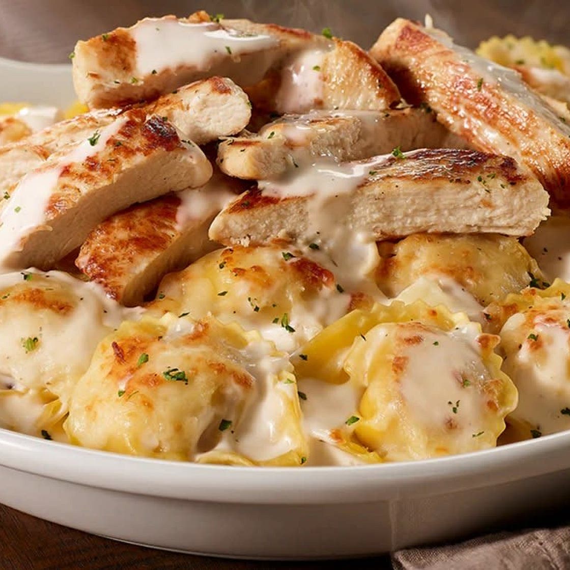 Asiago Grilled Chicken Tortellini Alfredo