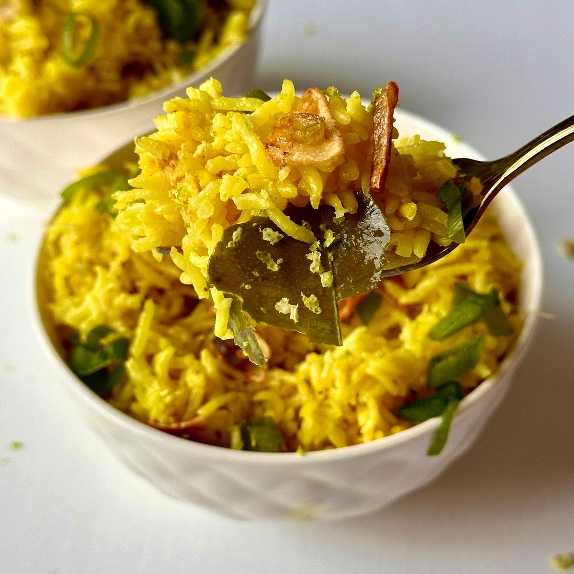 Golden Coconut Rice with Crispy Garlic and Scallion 
