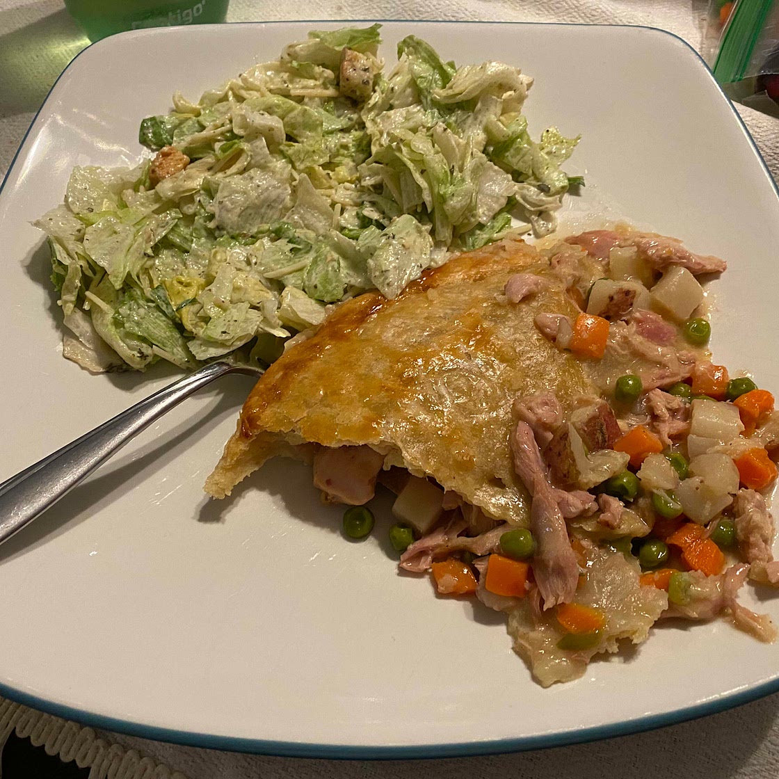 Chicken and Beef Pot Pie (Del Fox Meats) (no ingredients)