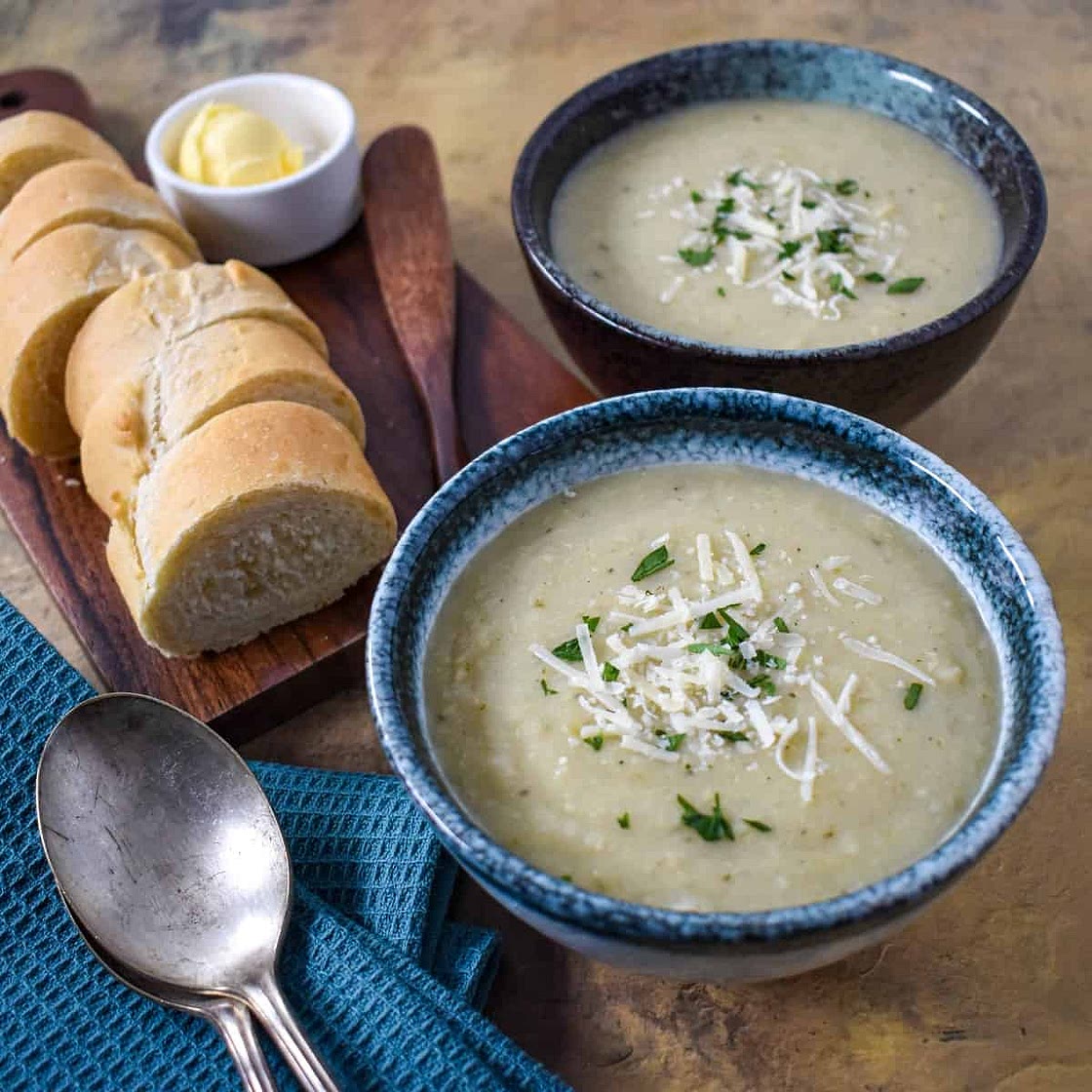 Simple Creamy Artichoke Soup