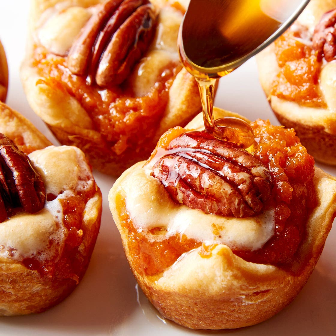 No-Bake Banana Caramel Pecan Pie