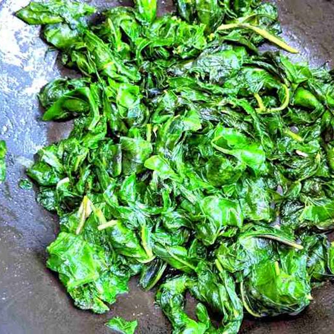Buttered spinach