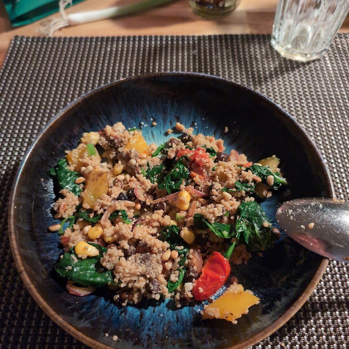 Couscous colour bowl