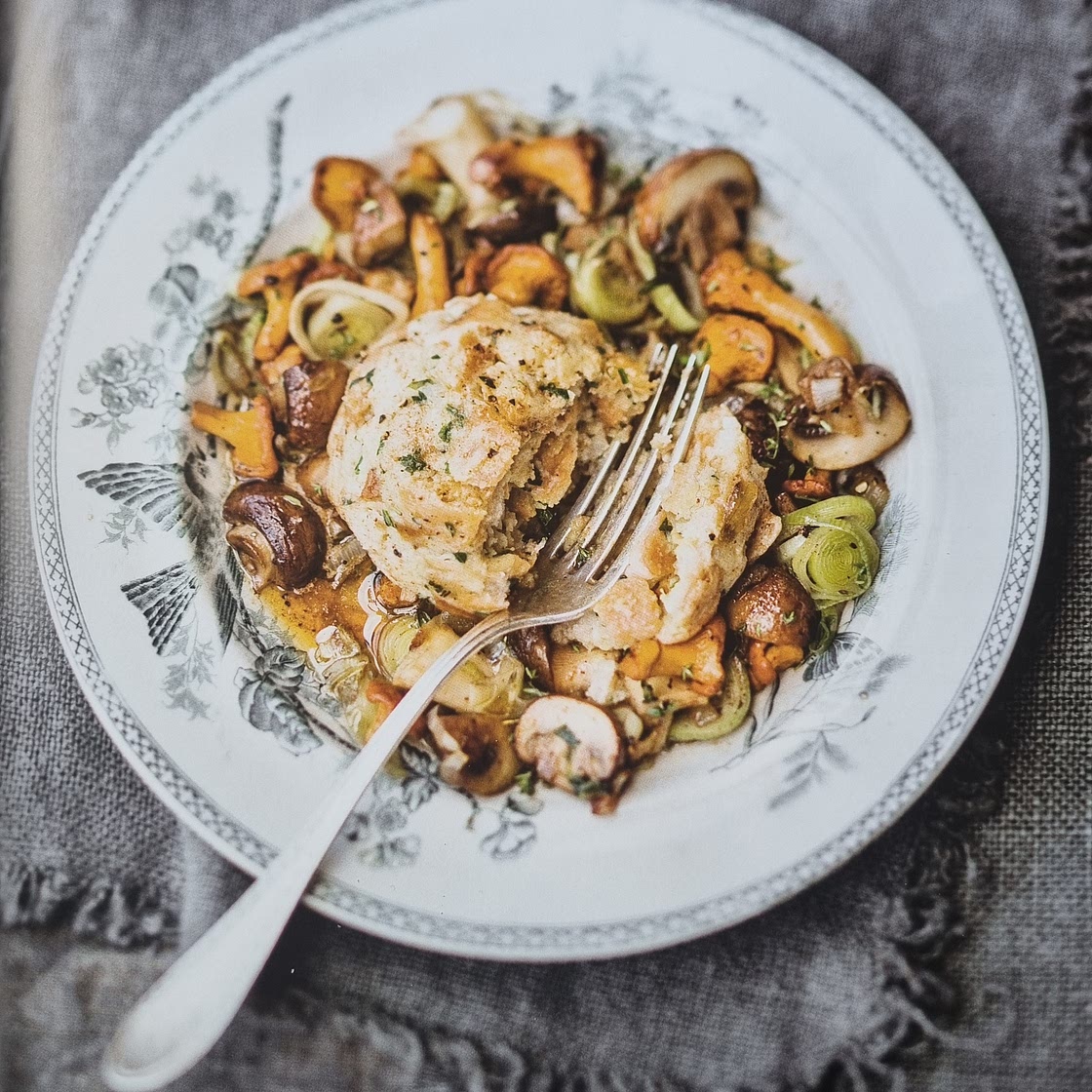 Semmelknödel mit Pilzen und brauner Butter
