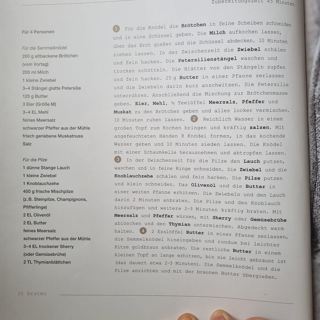 Semmelknödel mit Pilzen und brauner Butter
