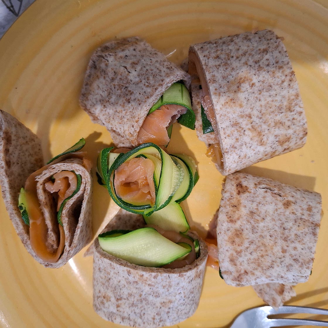 Involtini di salmone e zucchine