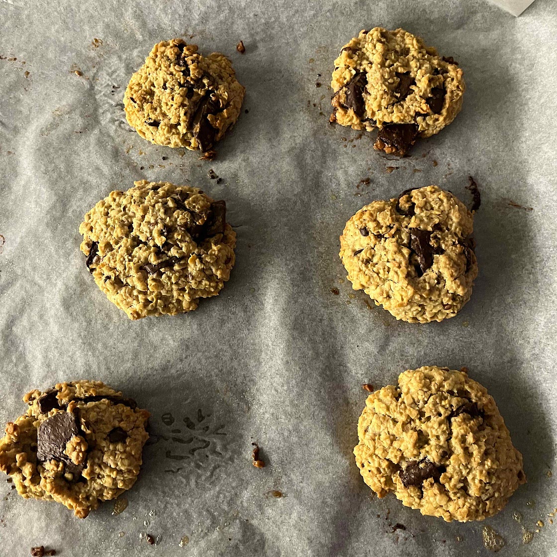 Gluten Free Tahini Oatmeal Chocolate Chunk Cookies