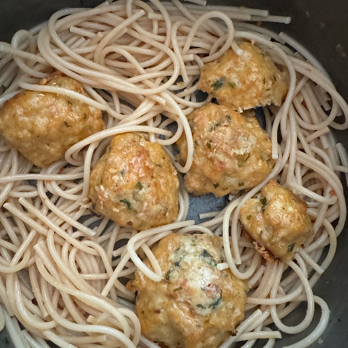 Parmesan Garlic Spaghetti with Chicken Meatballs