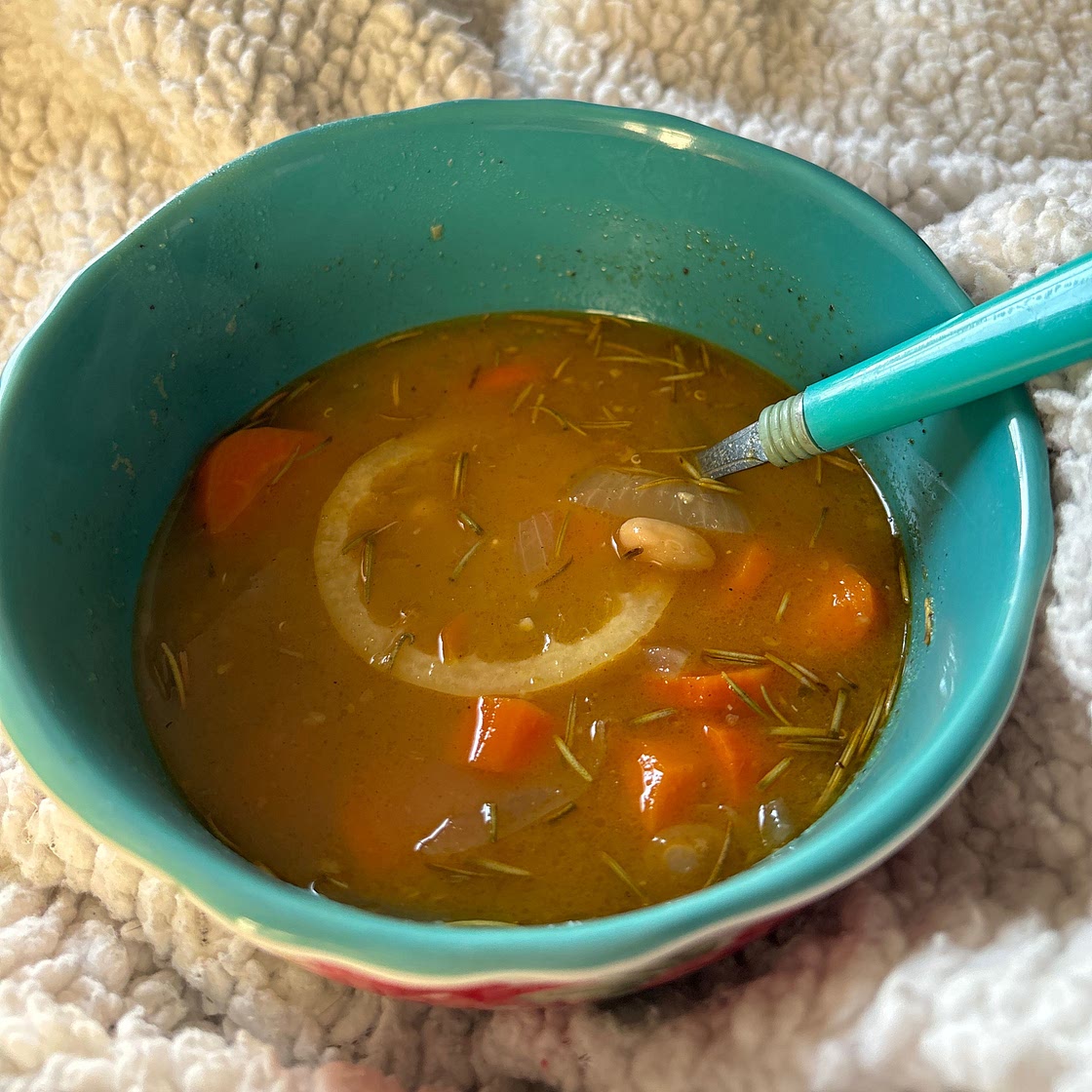 EASY LEMON ROSEMARY WHITE BEAN SOUP