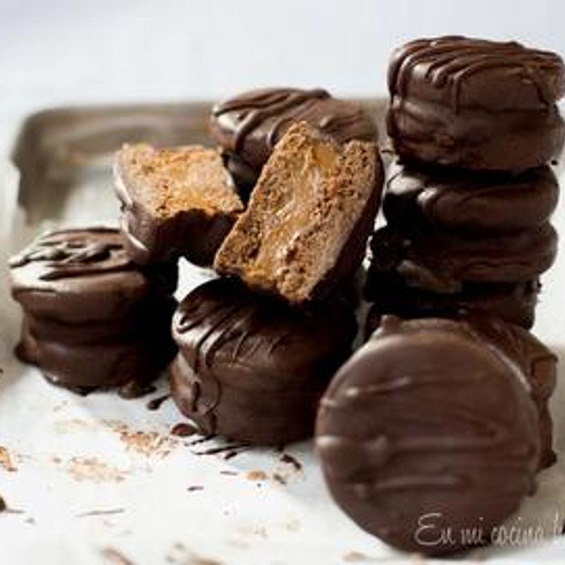 Chocolate Alfajores