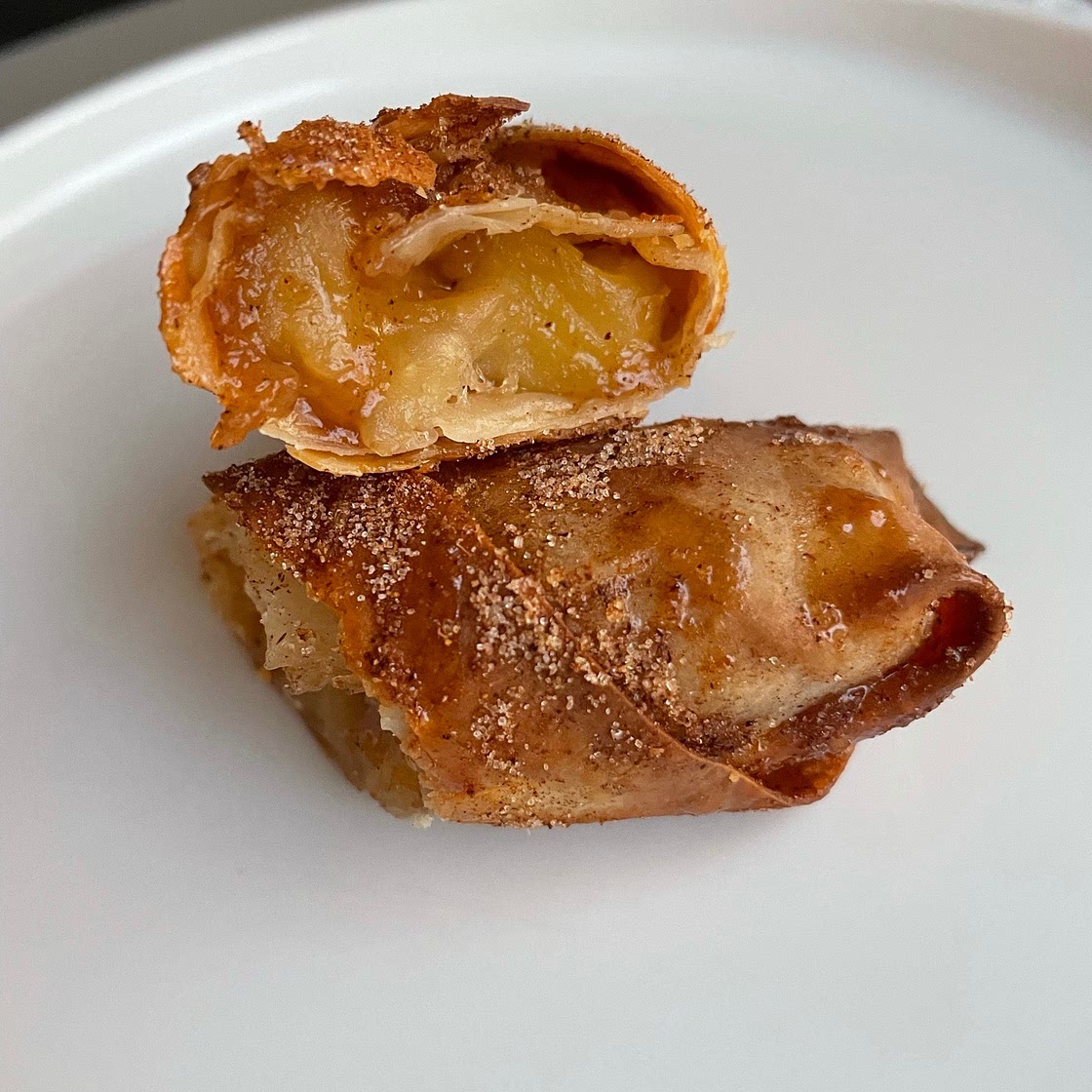 Apple pie egg rolls