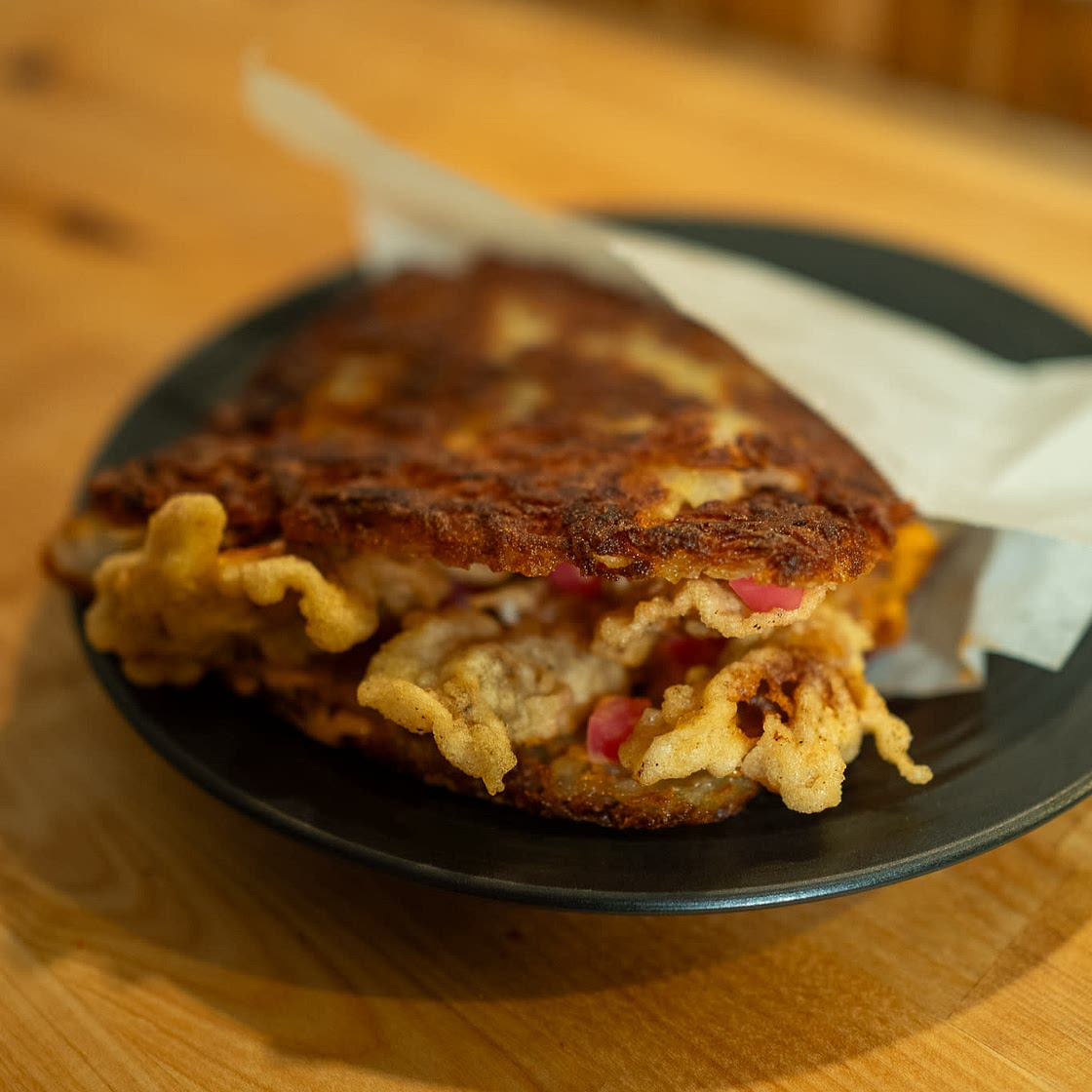 Chongqing Crispy Potato Sandwich