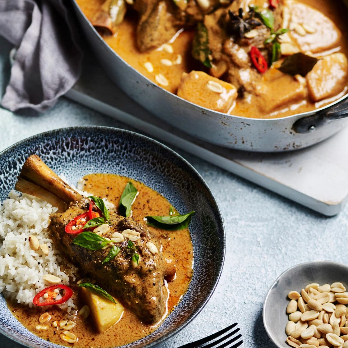 Lamb shanks massaman