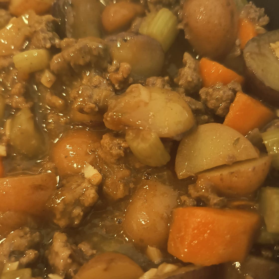 Grandma's Ground Beef Stew