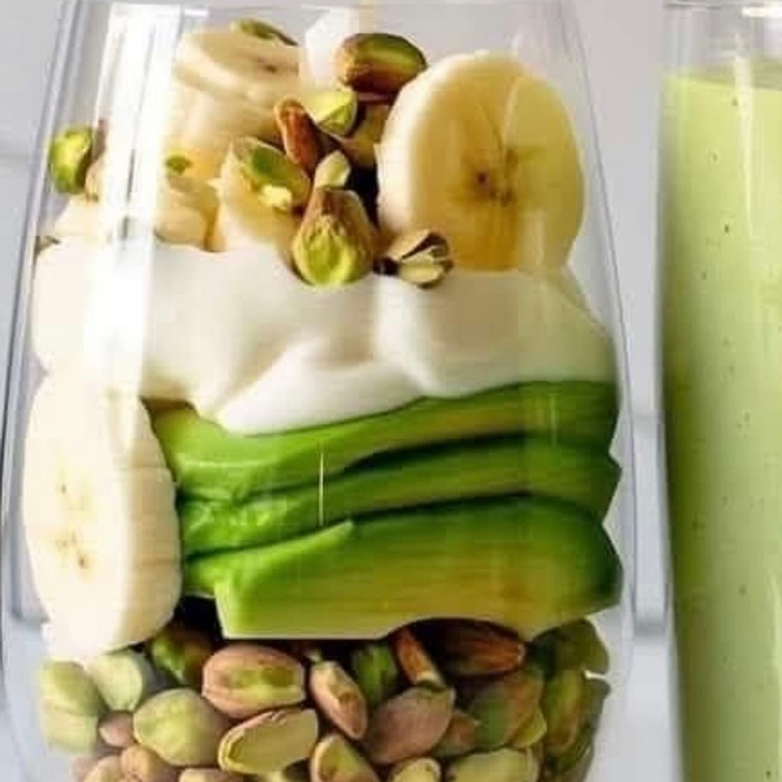 Pistachio Banana Smoothie