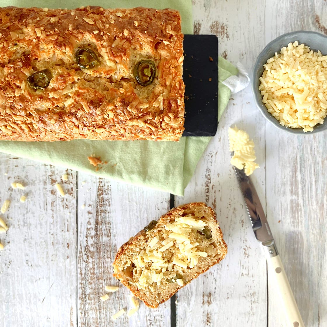 CHEDDAR JALAPEÑO QUICK BREAD