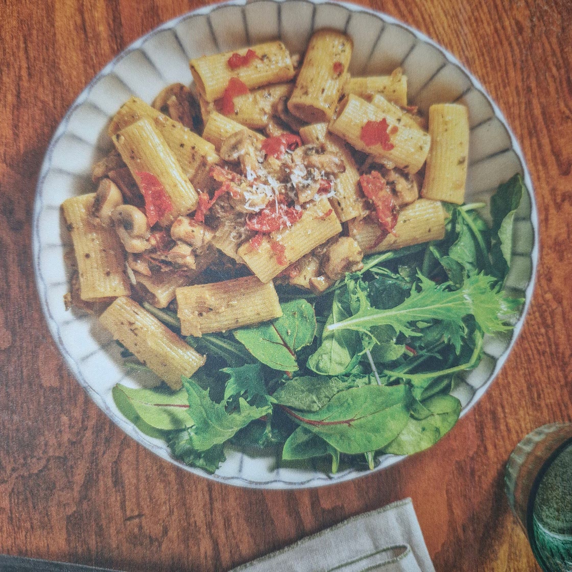 Rigatoni al pesto & pomodoro