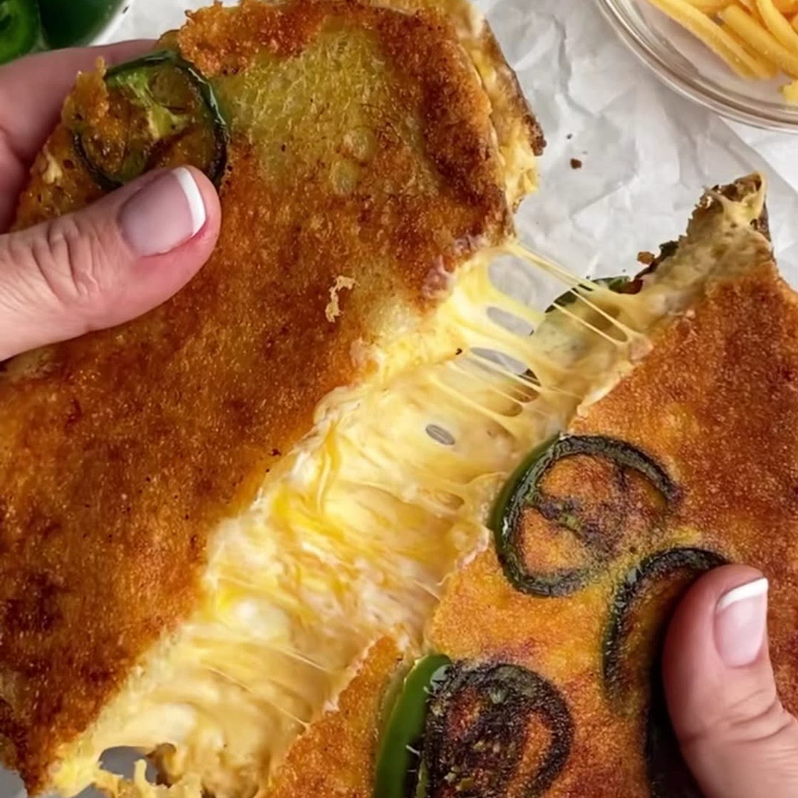 Jalapeño Popper Grilled Cheese