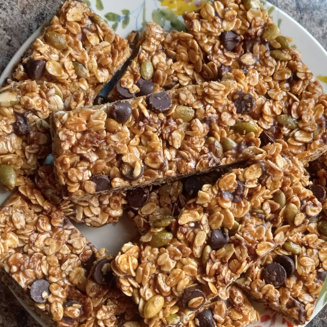 Chewy Peanut Butter Granola Bars