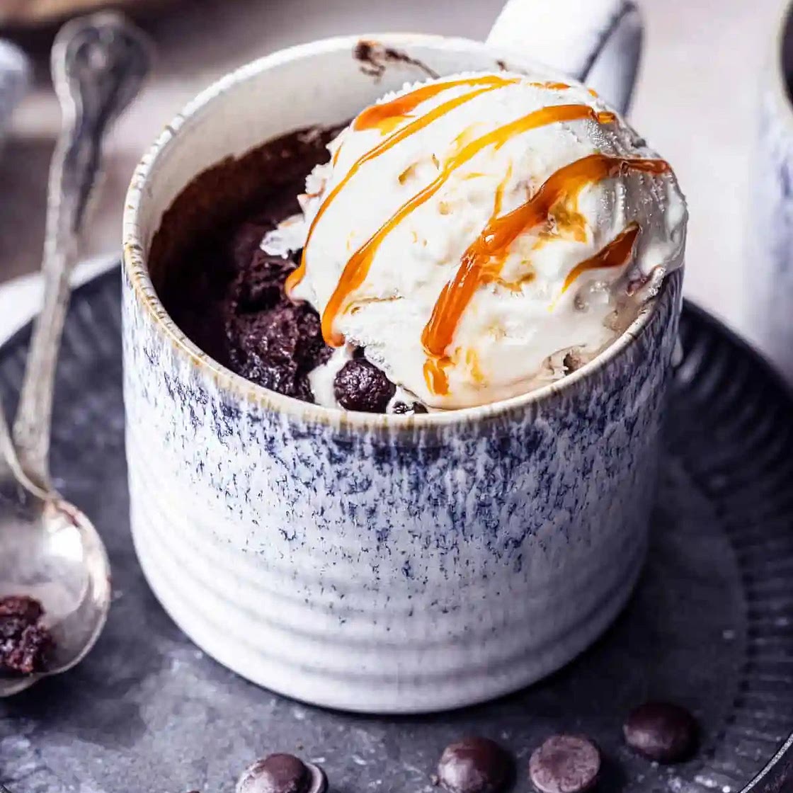 Air fryer chocolate mug cake