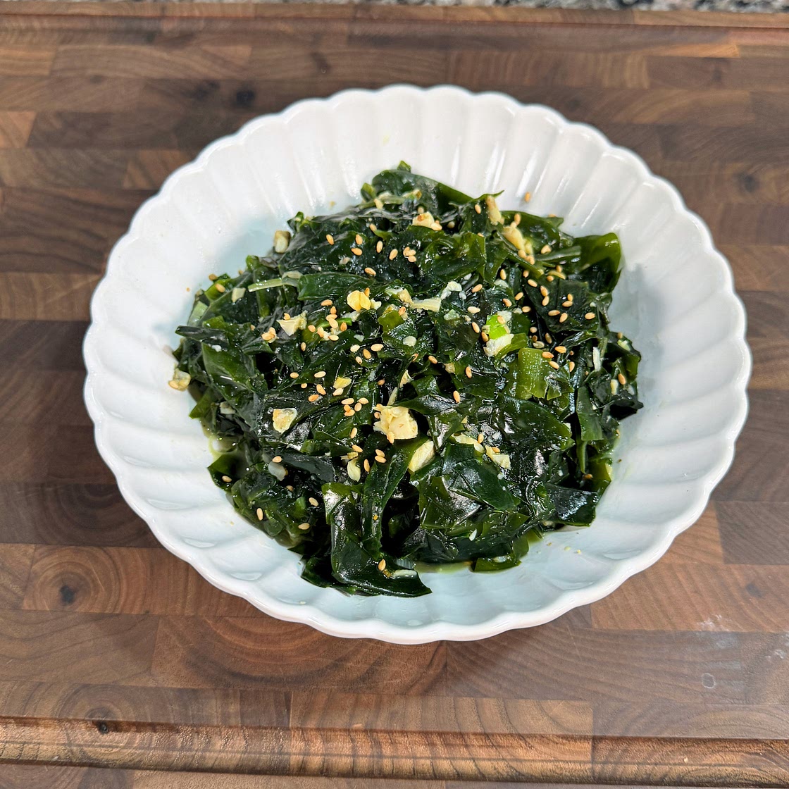 Delicious and Healthy Korean Stir-Fried Seaweed 😋
