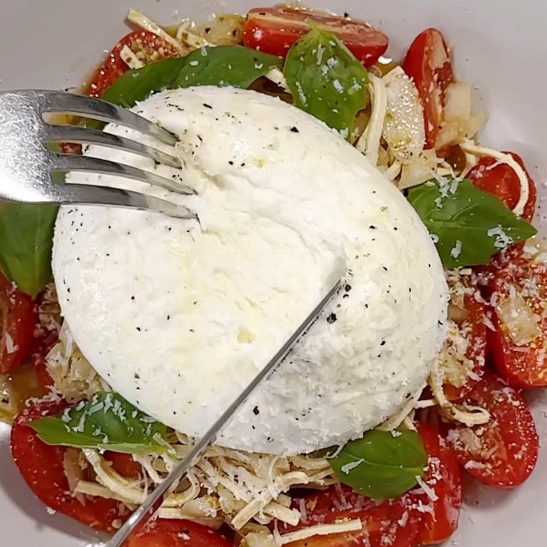 살 빠지는 파스타 이렇게 드세요!💚 (Tofu Noodle with Pesto and Burrata)