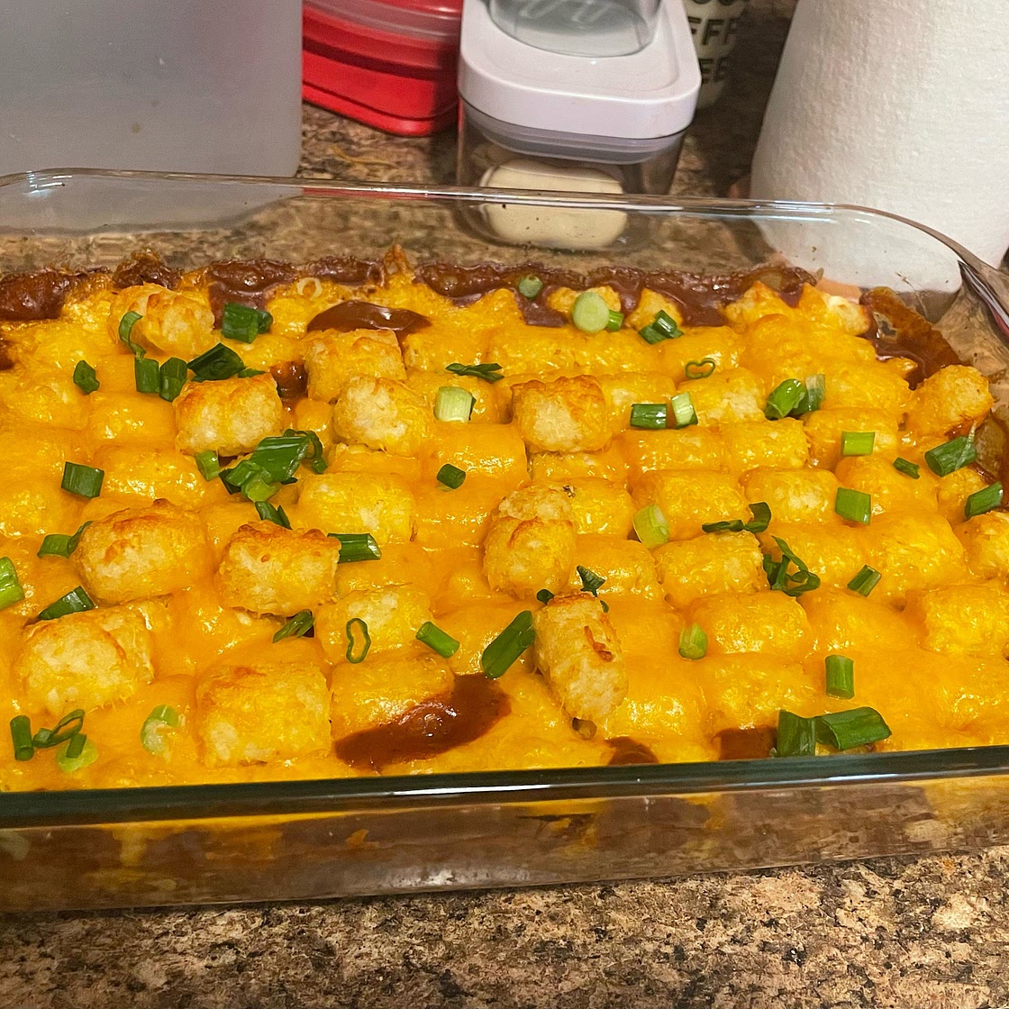Cheeseburger Tater Tot Casserole {Easy Dinner}