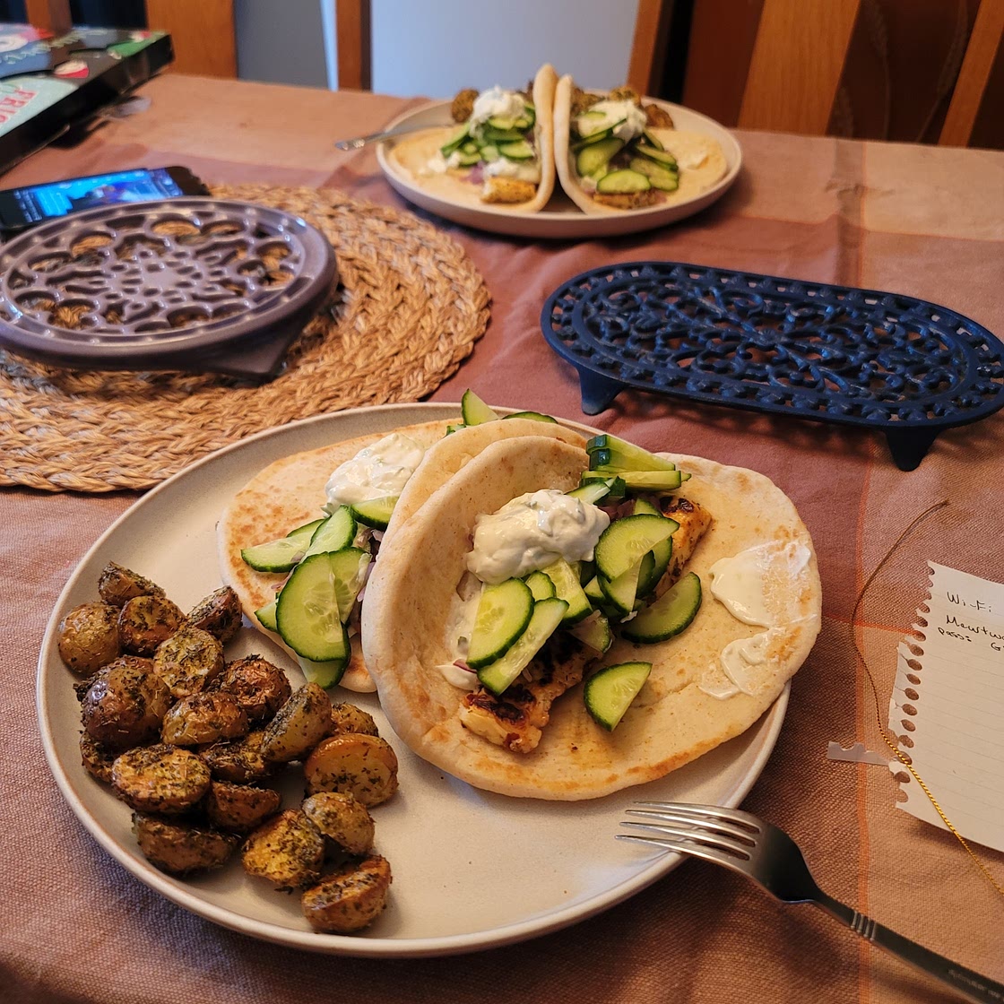 Halloumi gyros with herby chips