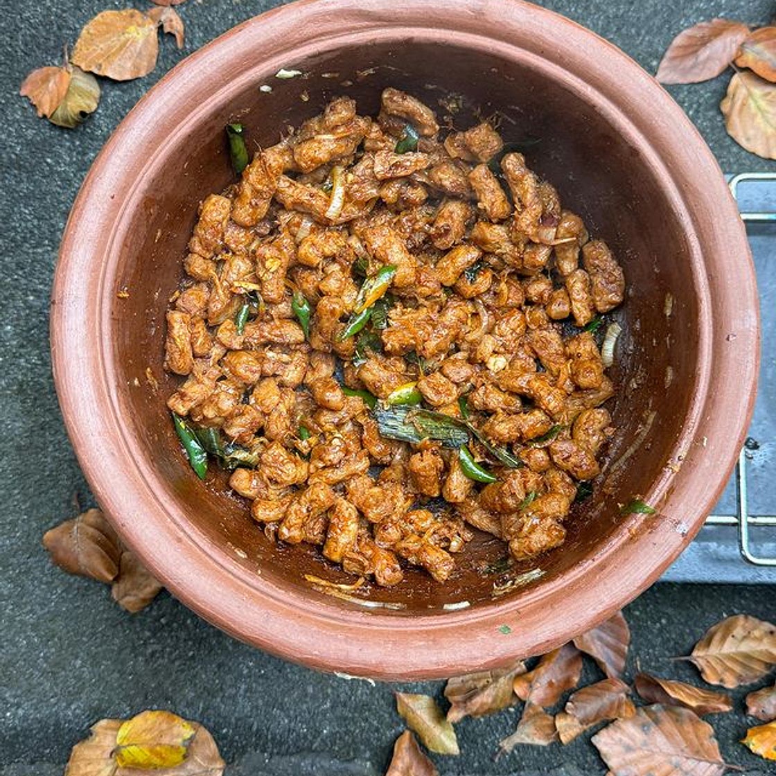 Vegetarian Soy Meat Curry