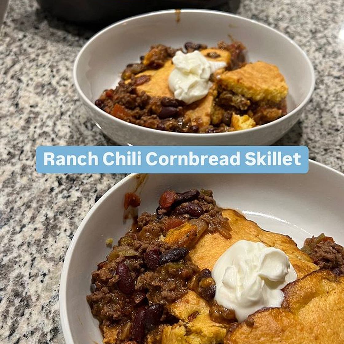 Ranch Chili Cornbread Skillet 🍂🌽🫘