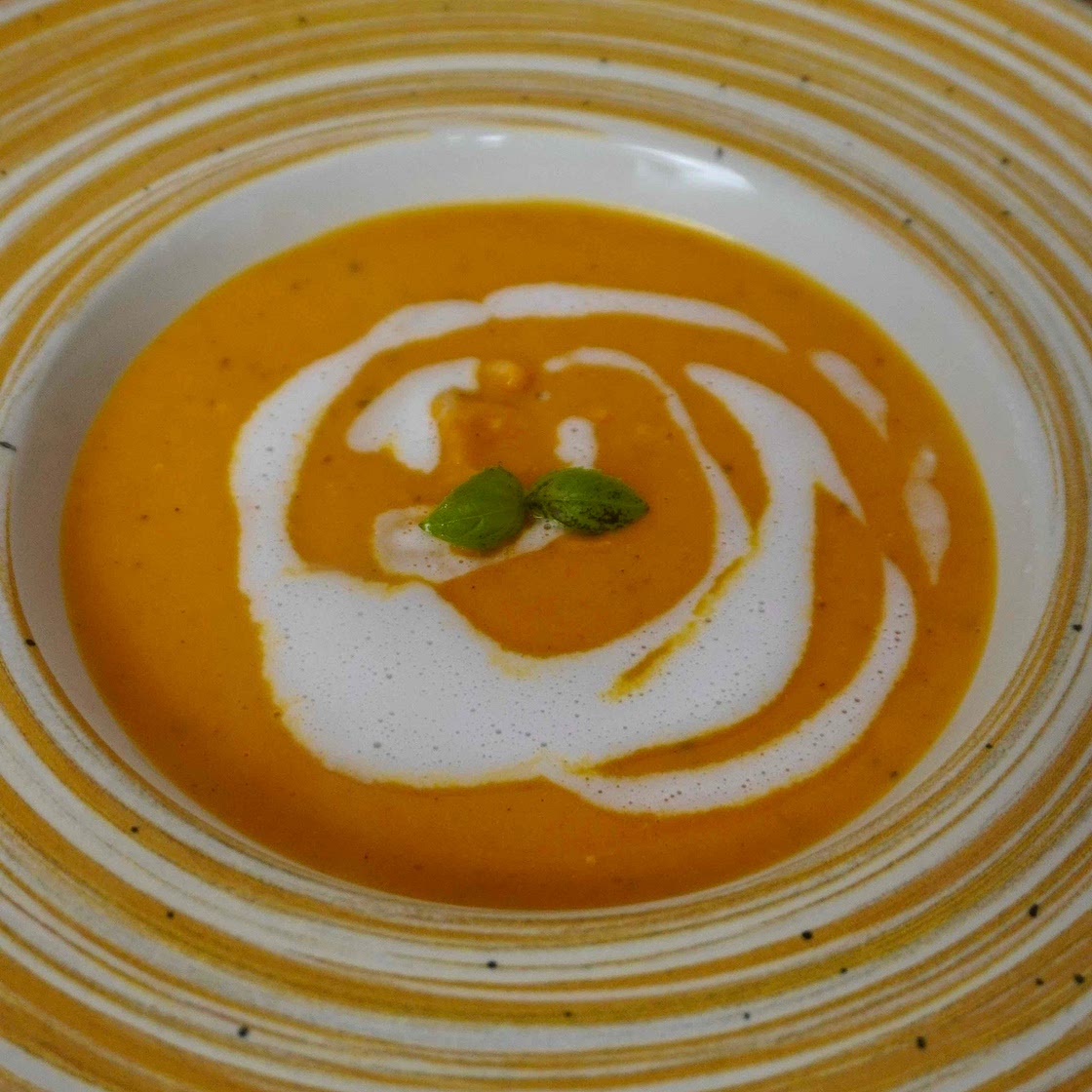 Pumpkin soup with cinnamon parmesan crustinis