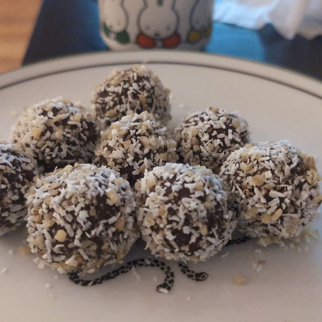 Chocolate Brownie Date Balls