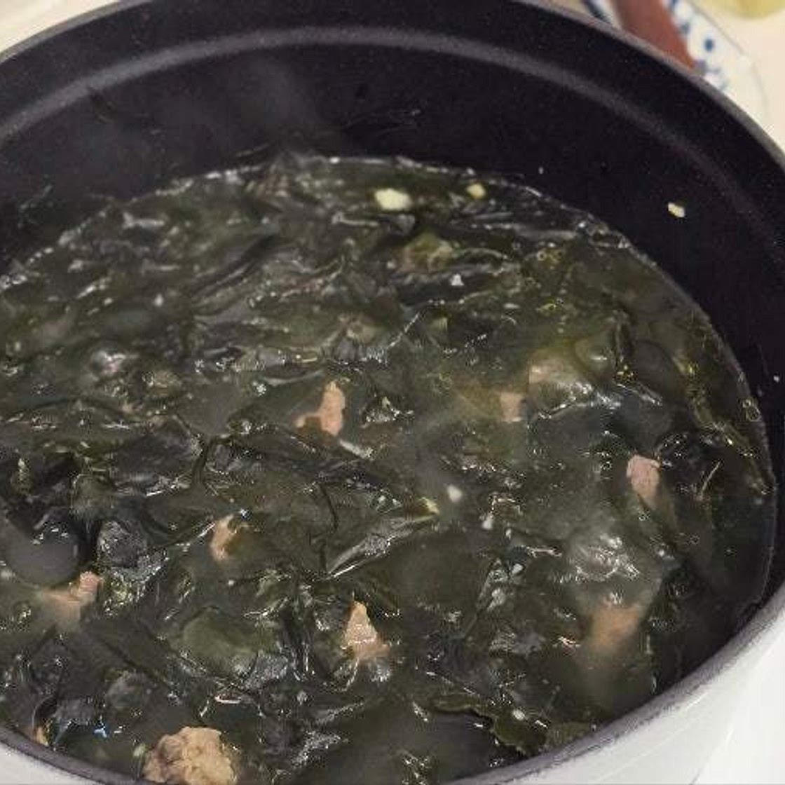 한우 양지 소고기 미역국 끓이는법