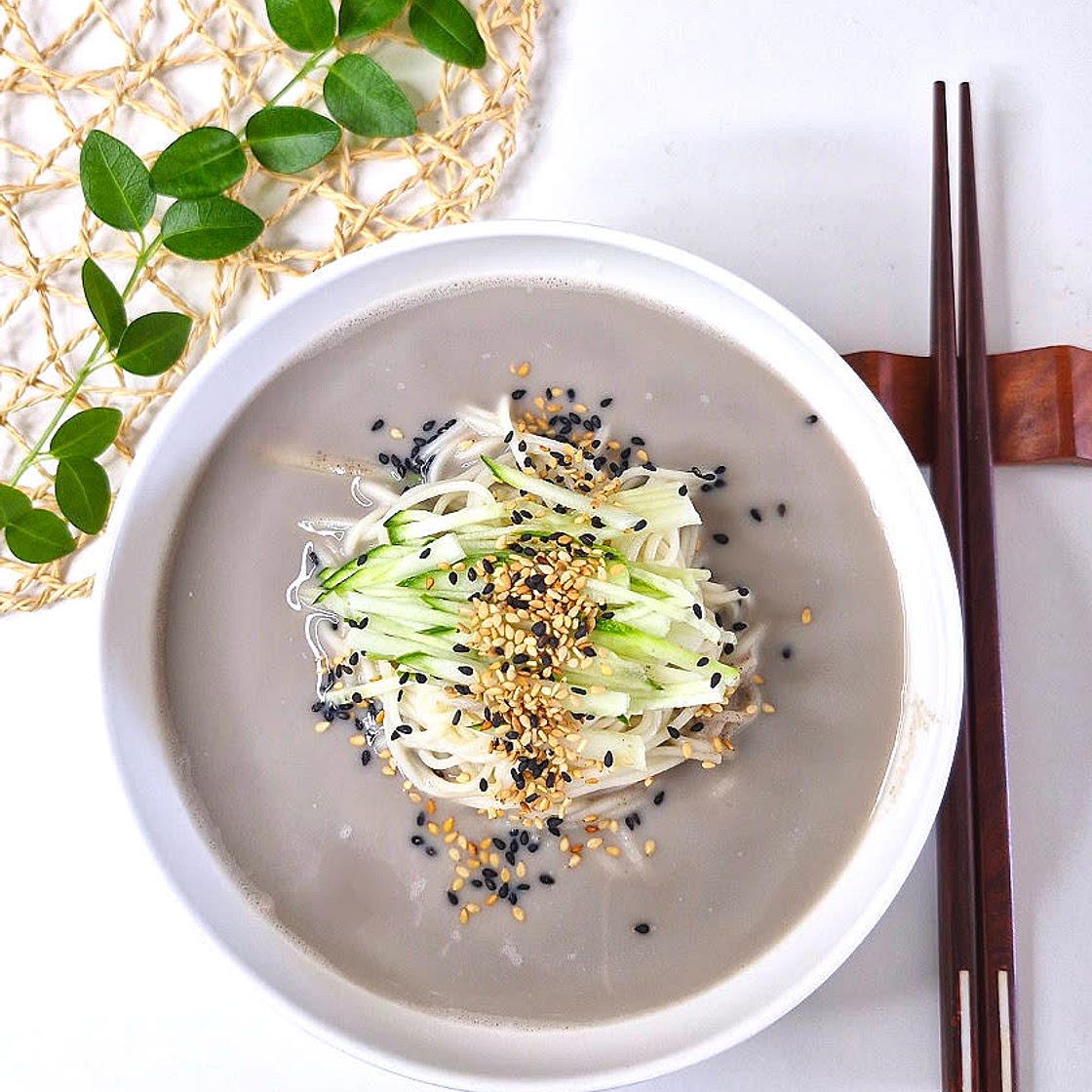고소한별미 검은콩국수