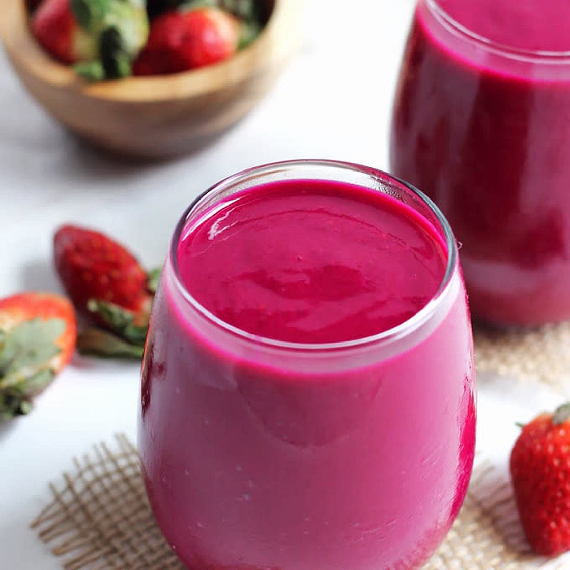 Beet& strawberry smoothie