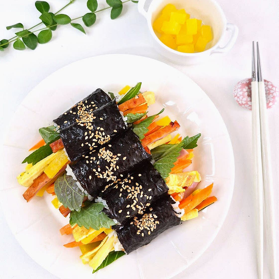 하나씩 들고먹기 좋은 꼬마김밥