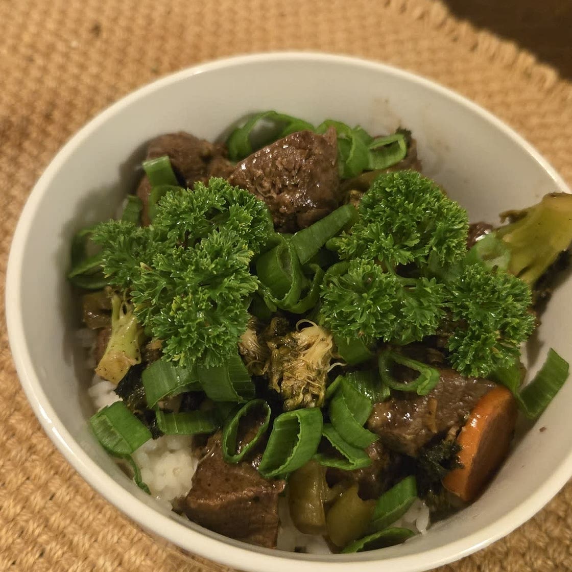 Beef and broccoli stir-fry