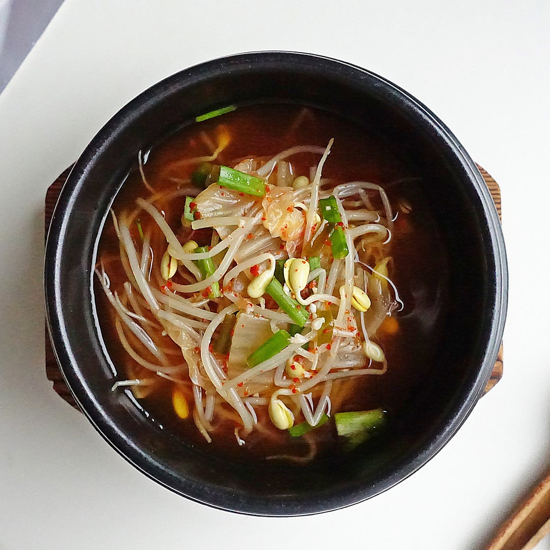칼칼하고 시원하게 김치콩나물국 끓이는법