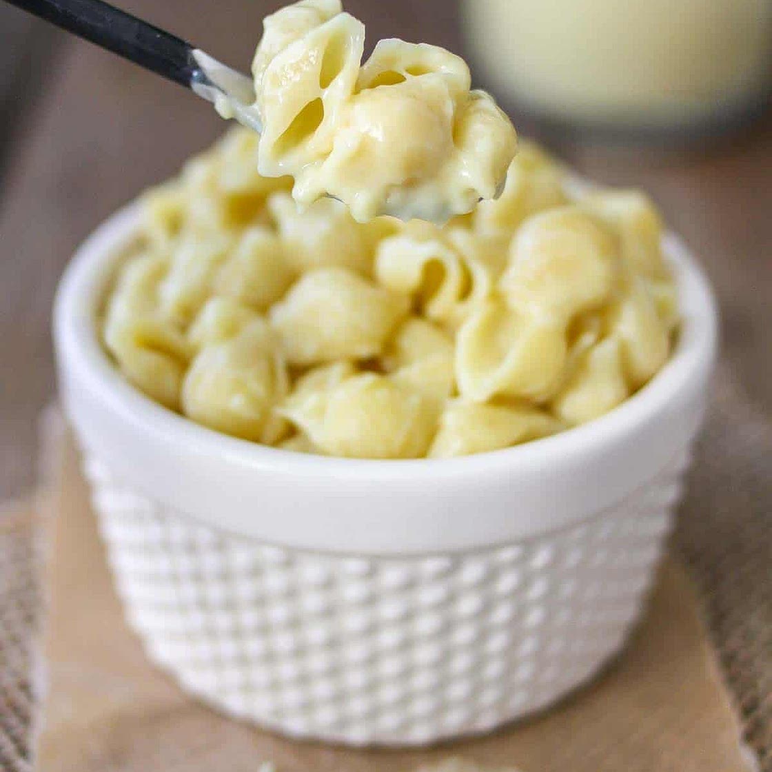 Amazing Vegan White Cheese Sauce