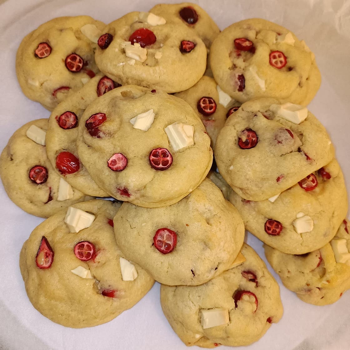 Fresh Cranberry White Chocolate Cookies