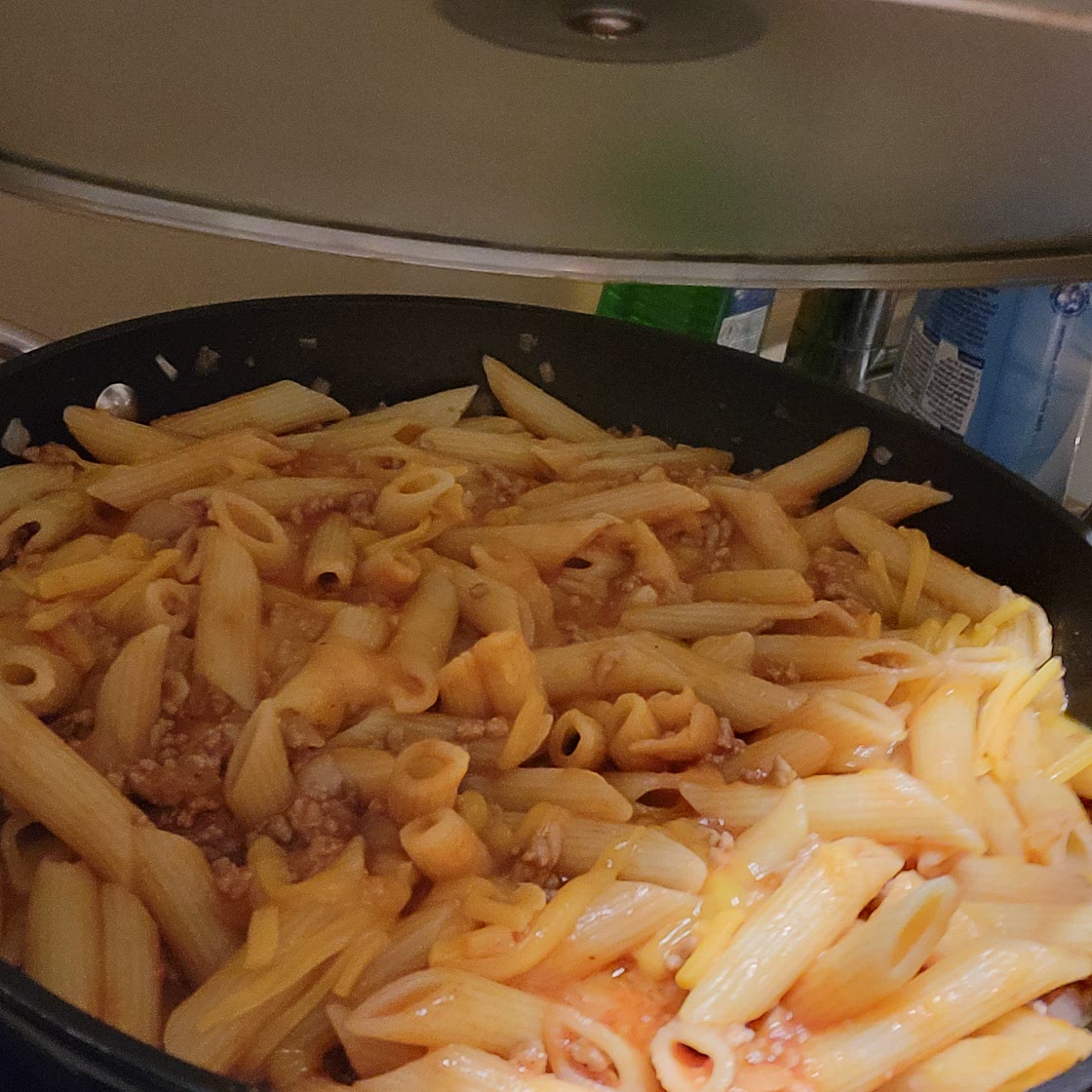 Cheeseburger-Nudelpfanne