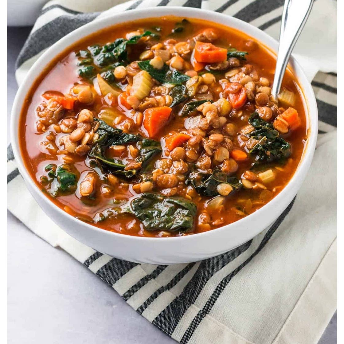 Tomato lentil soup