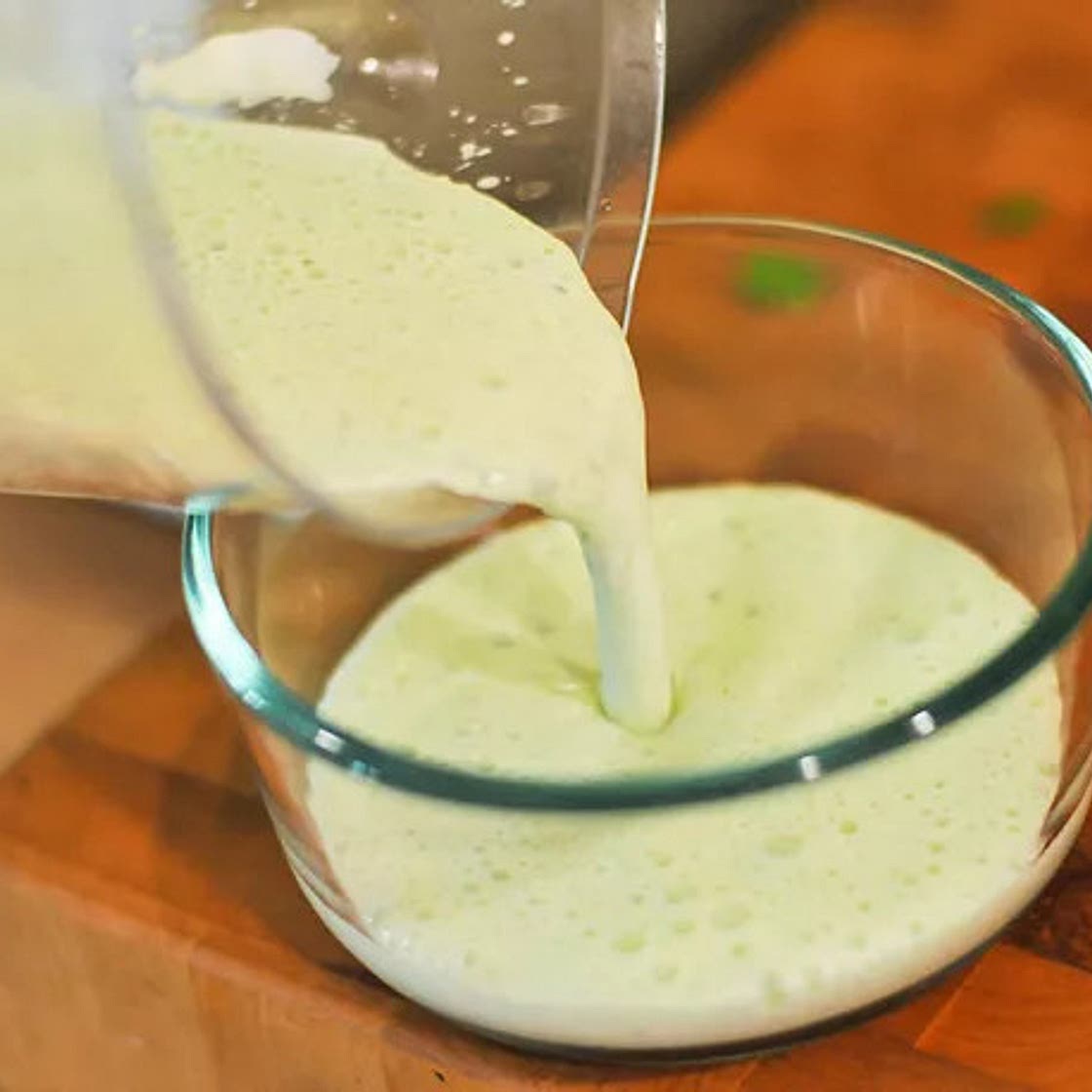 Cilantro cream sauce