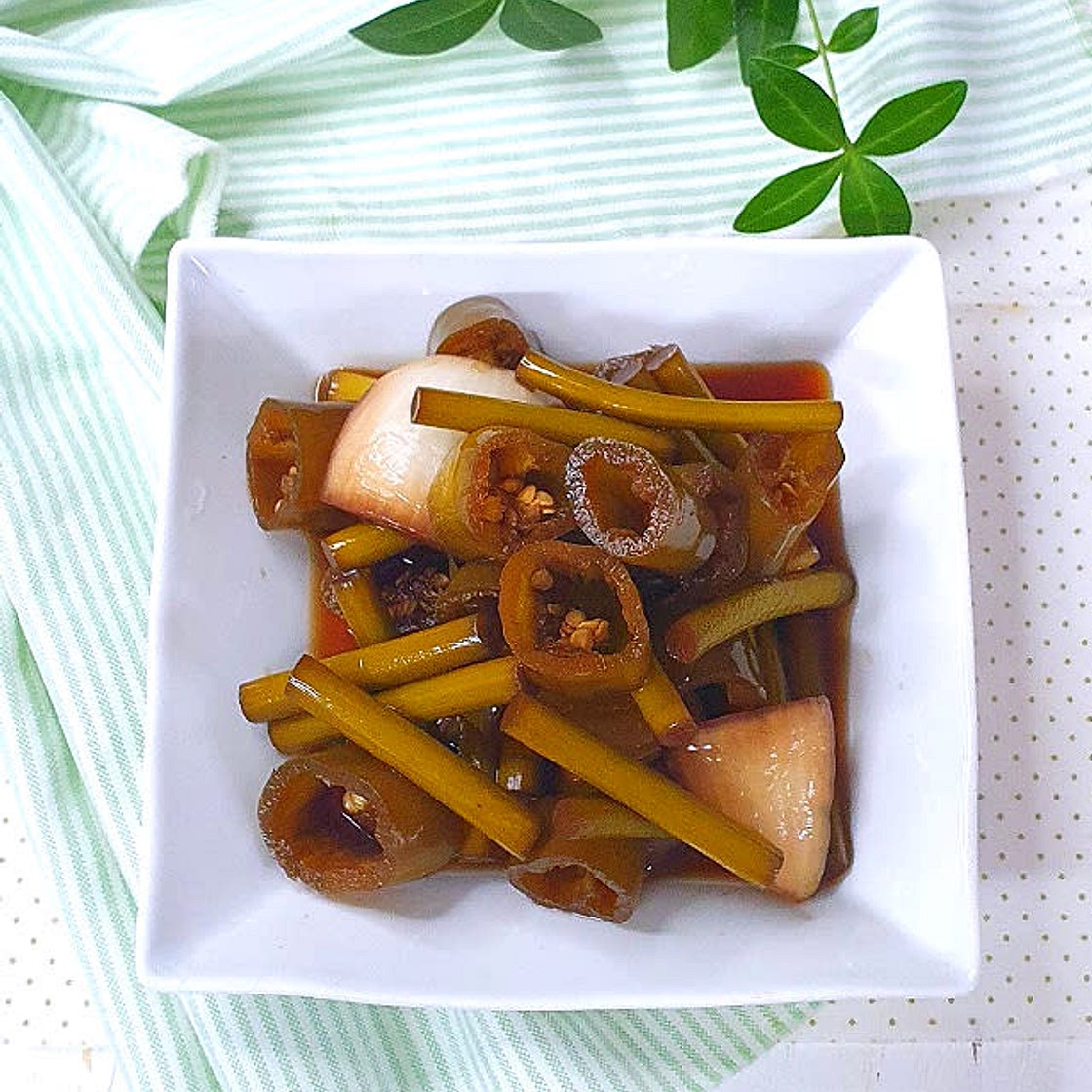 마늘종고추장아찌