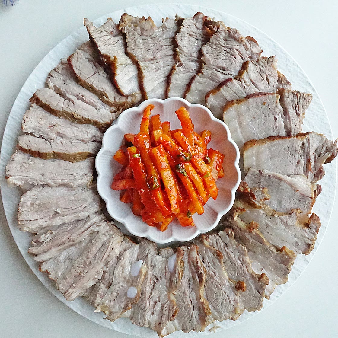 쌍화탕 수육 잡내 없이 맛있게! 보쌈무김치 레시피도 함께
