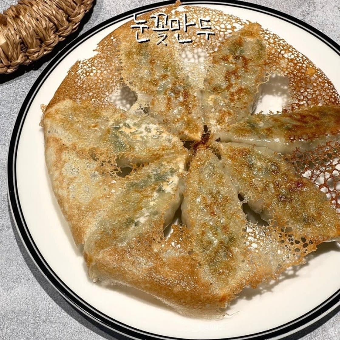 냉동만두 맛있게 굽는법 눈꽃만두 레시피