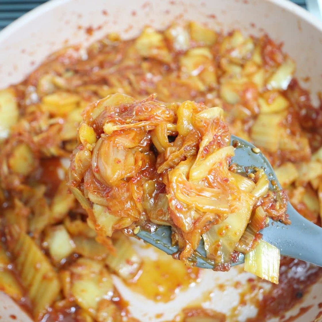 신김치볶음 만들기