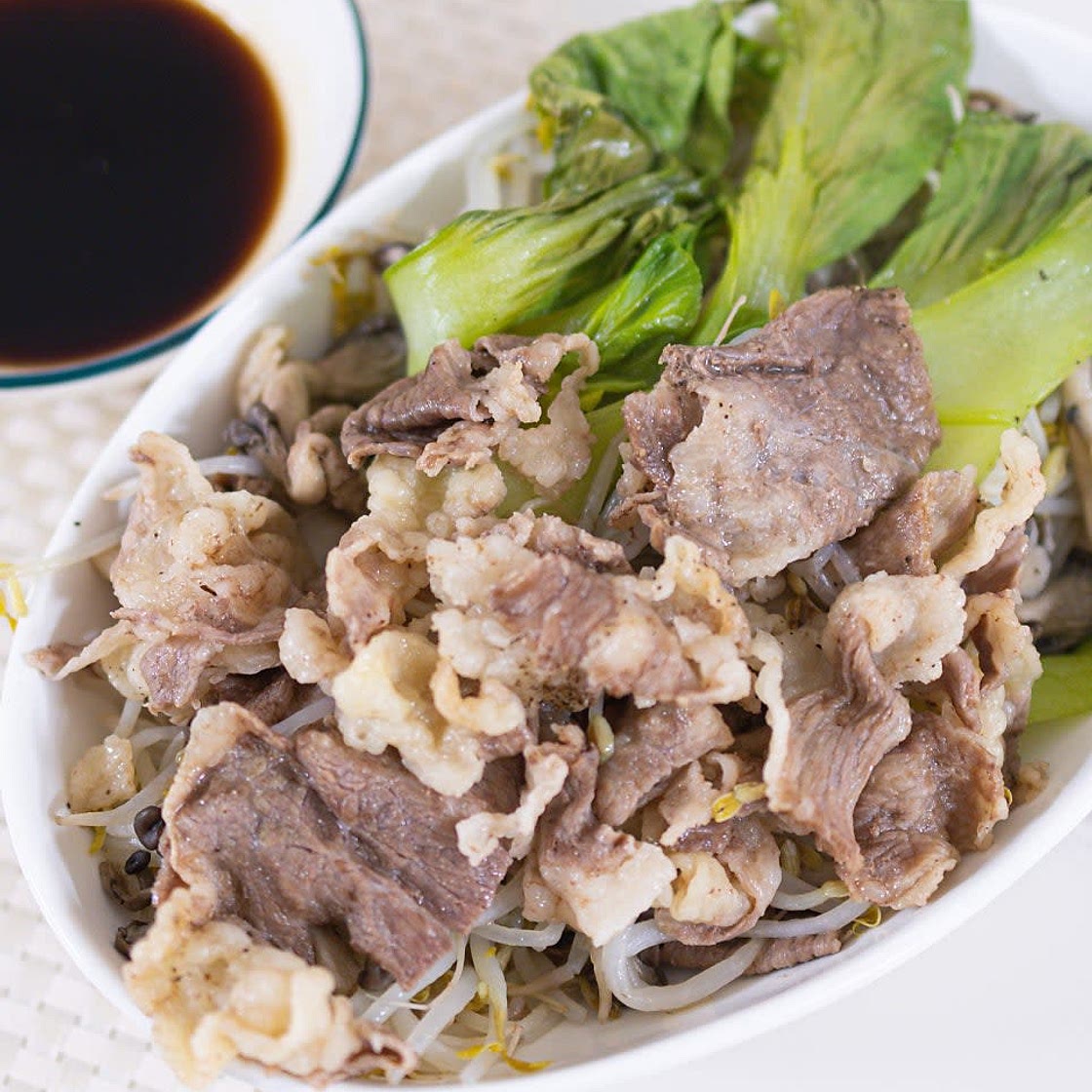 차돌박이 숙주찜