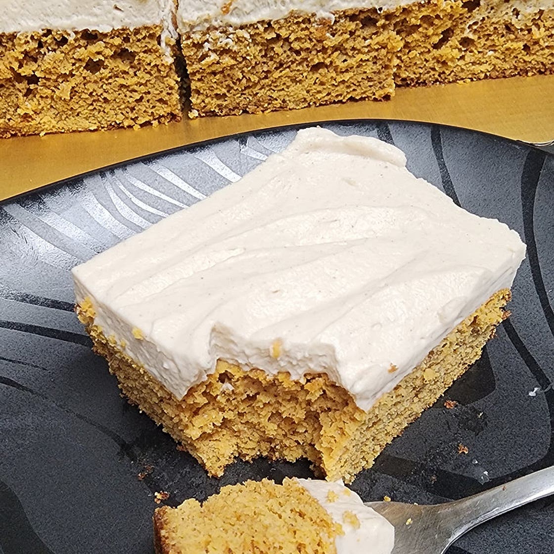 Keto Thanksgiving Pumpkin Cake with Cinnamon Whipped Cream Chees
